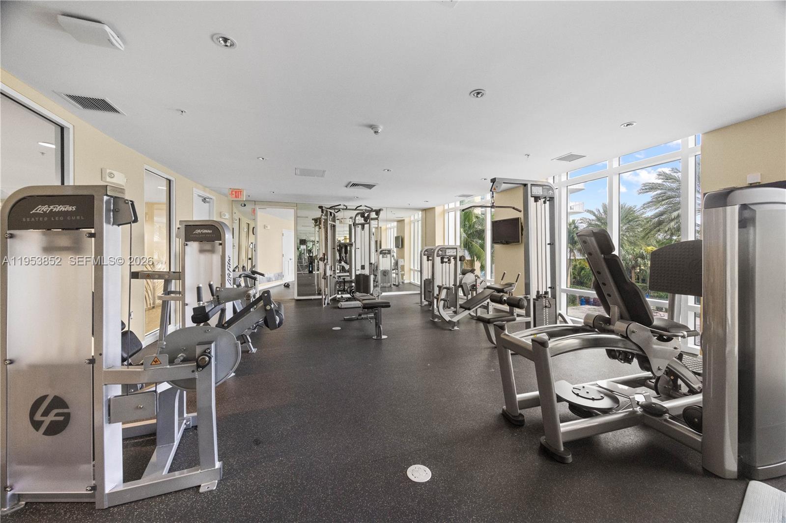 DUO CONDOMINIUM WEST - Residential