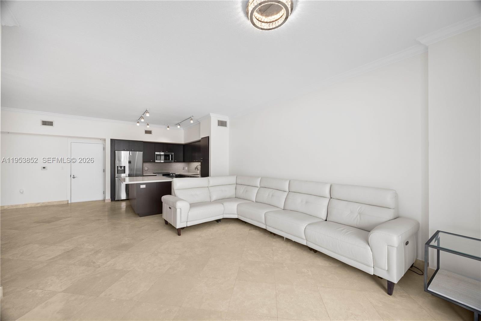 DUO CONDOMINIUM WEST - Residential