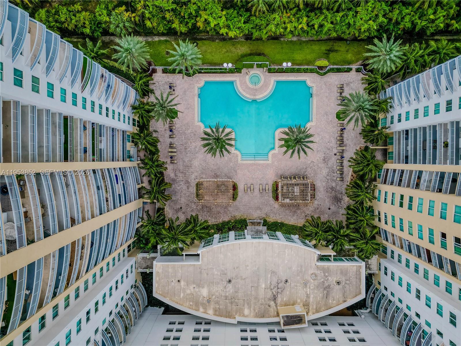 DUO CONDOMINIUM WEST - Residential