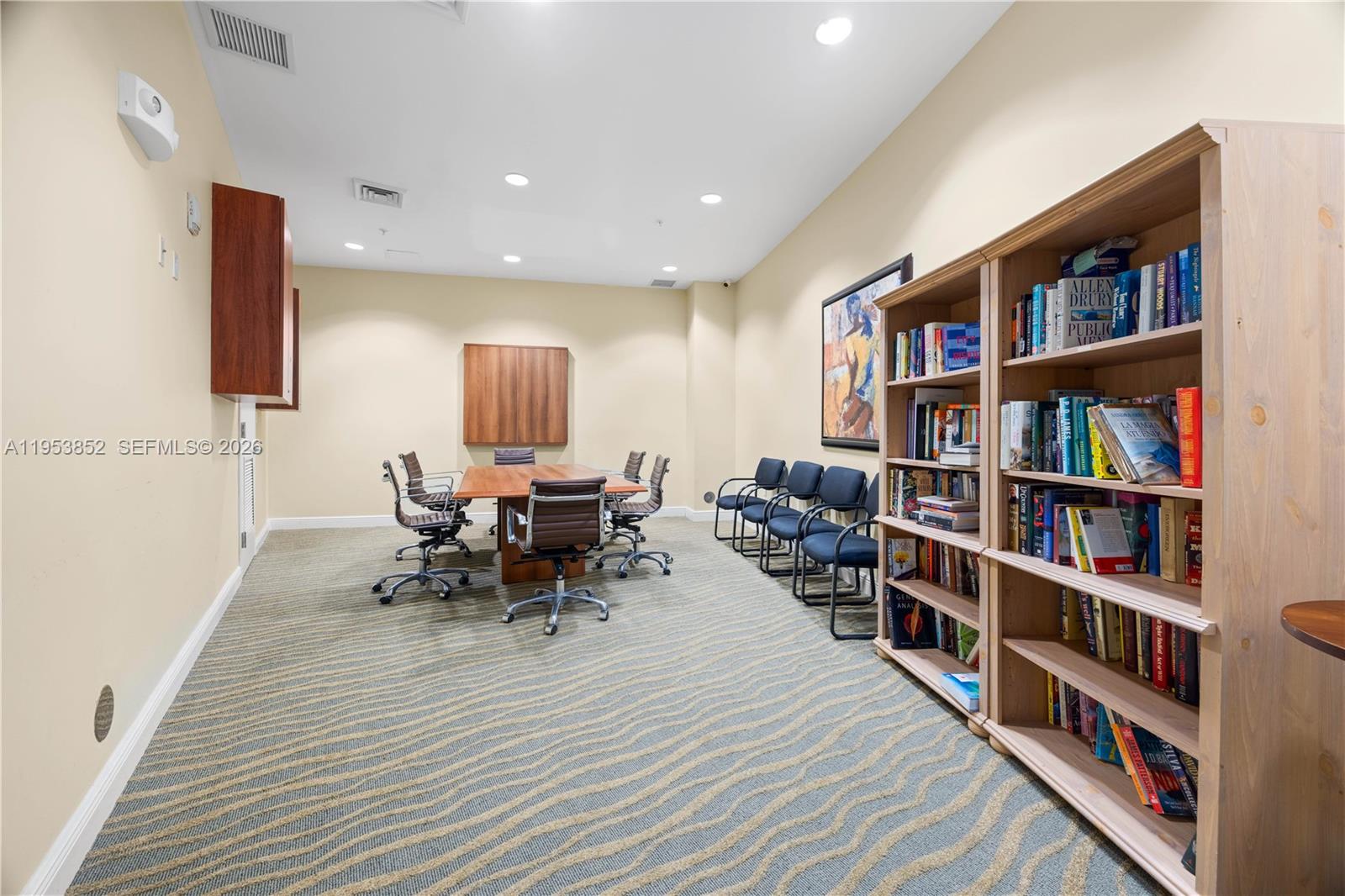 DUO CONDOMINIUM WEST - Residential