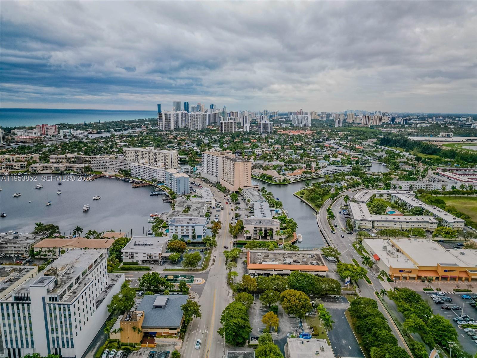 DUO CONDOMINIUM WEST - Residential