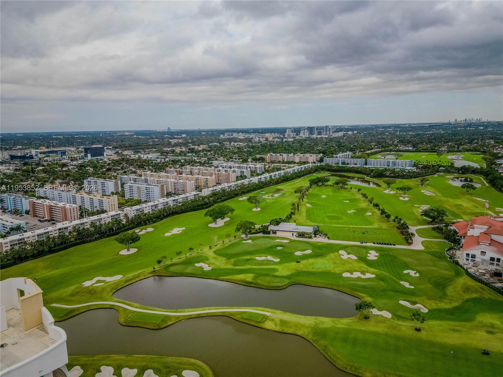 DUO CONDOMINIUM WEST - Residential