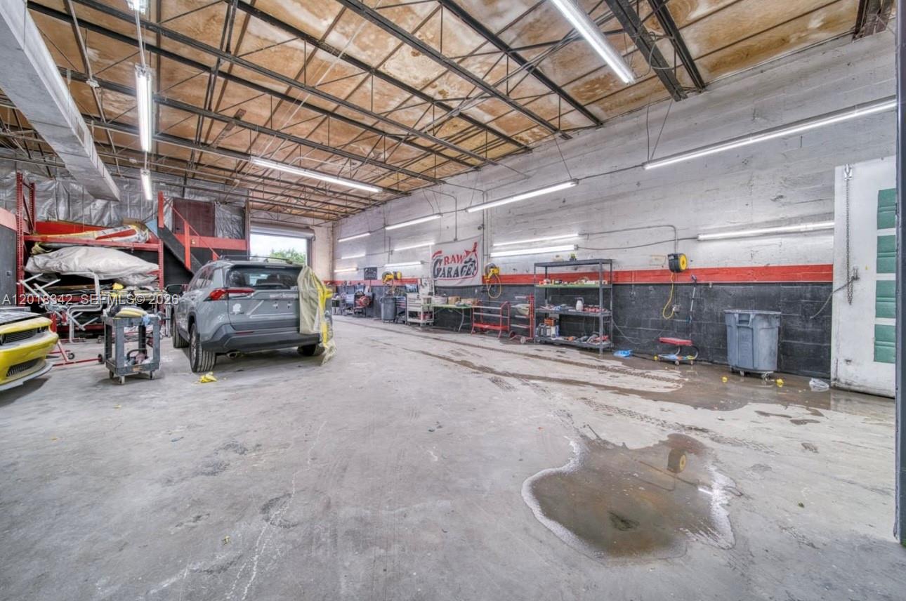 3730 NW 82nd St