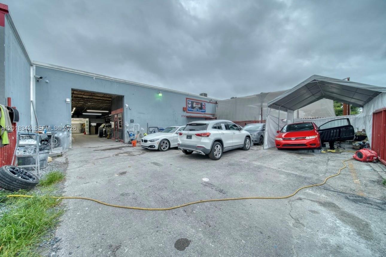 3730 NW 82nd St