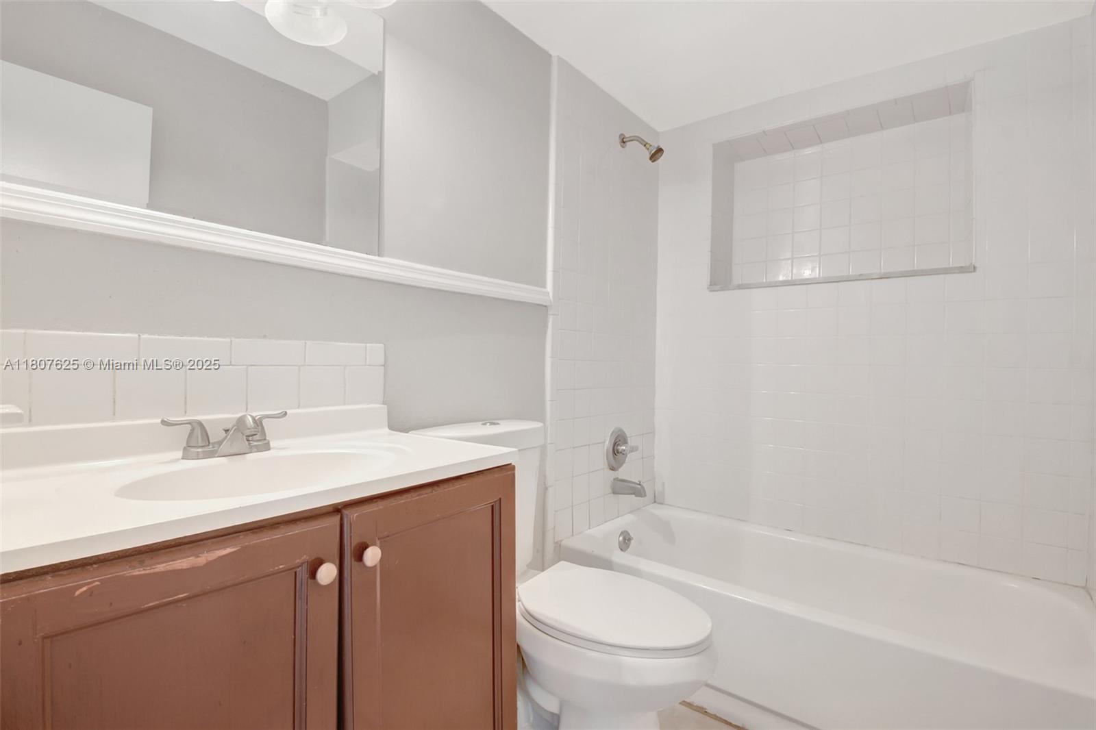 CAM ESTATES - Residential