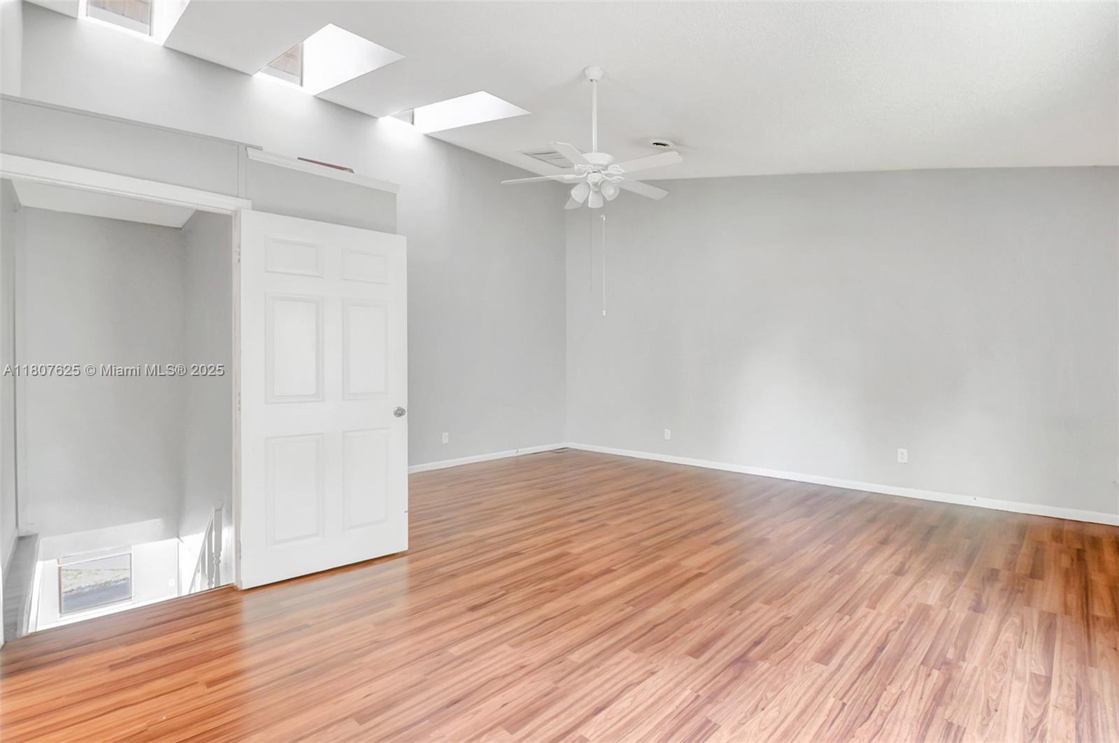 CAM ESTATES - Residential