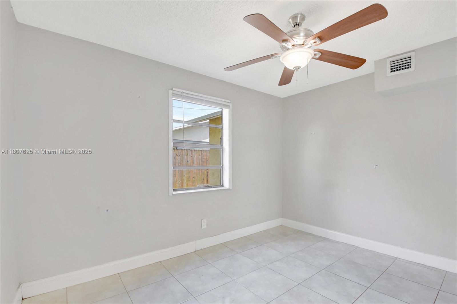 CAM ESTATES - Residential
