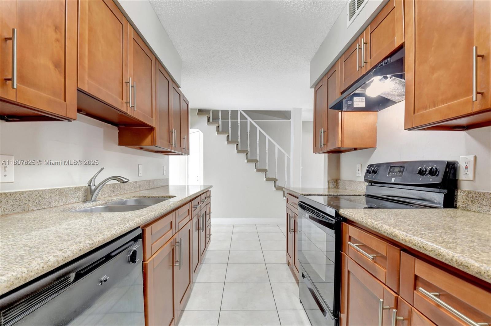 CAM ESTATES - Residential