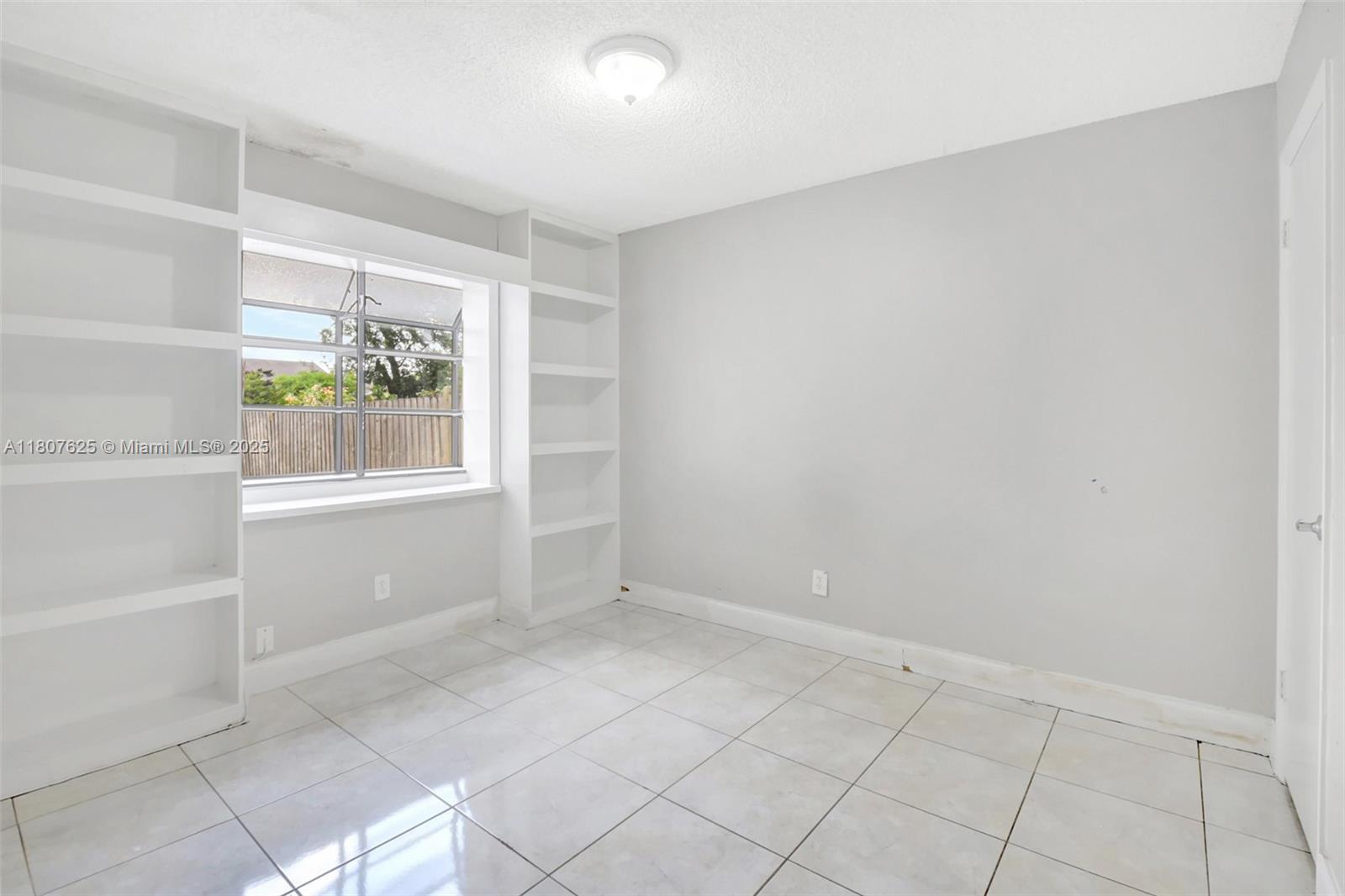 CAM ESTATES - Residential