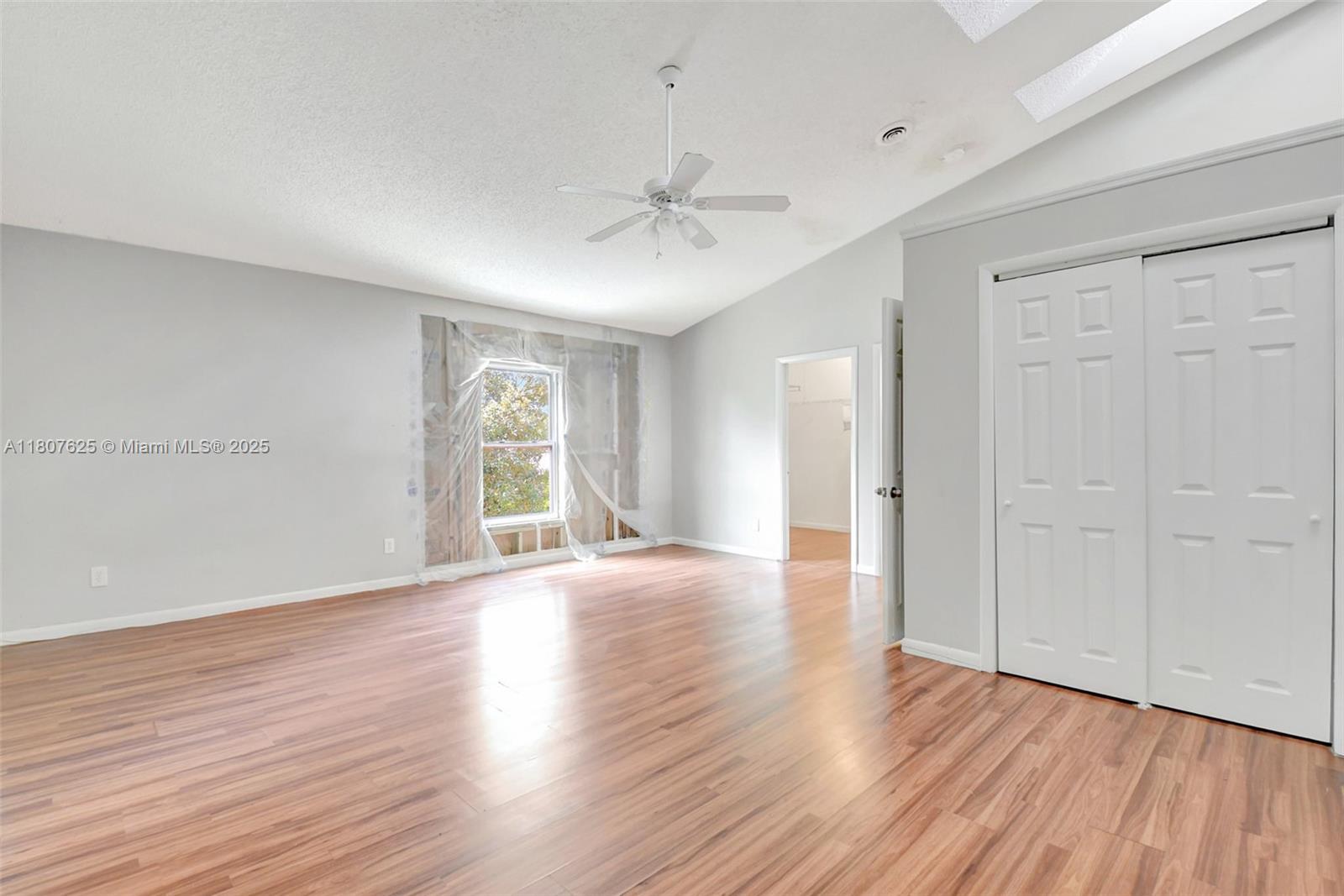 CAM ESTATES - Residential