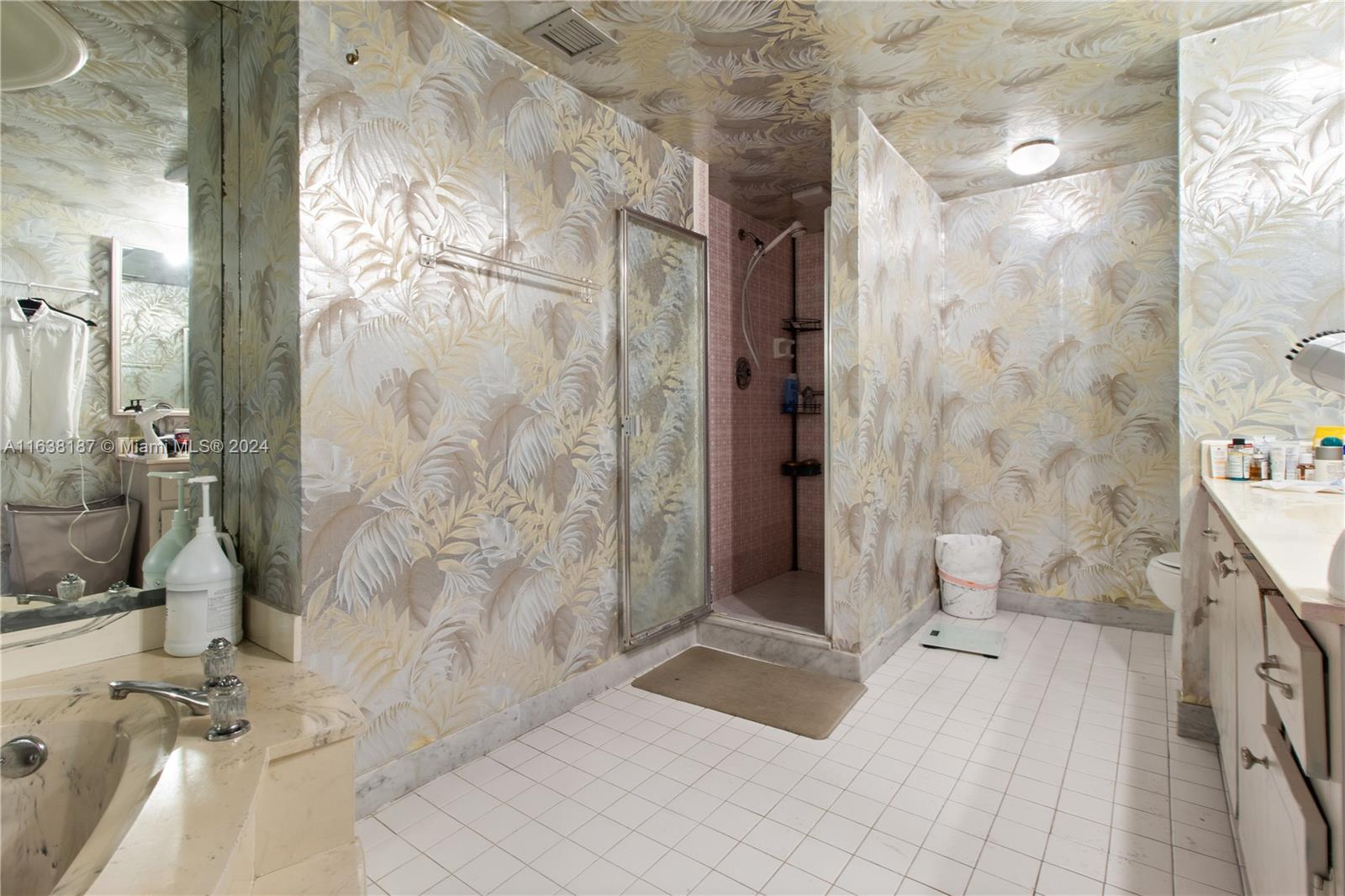 PRINCE GEORGE ARMS CONDO - Residential