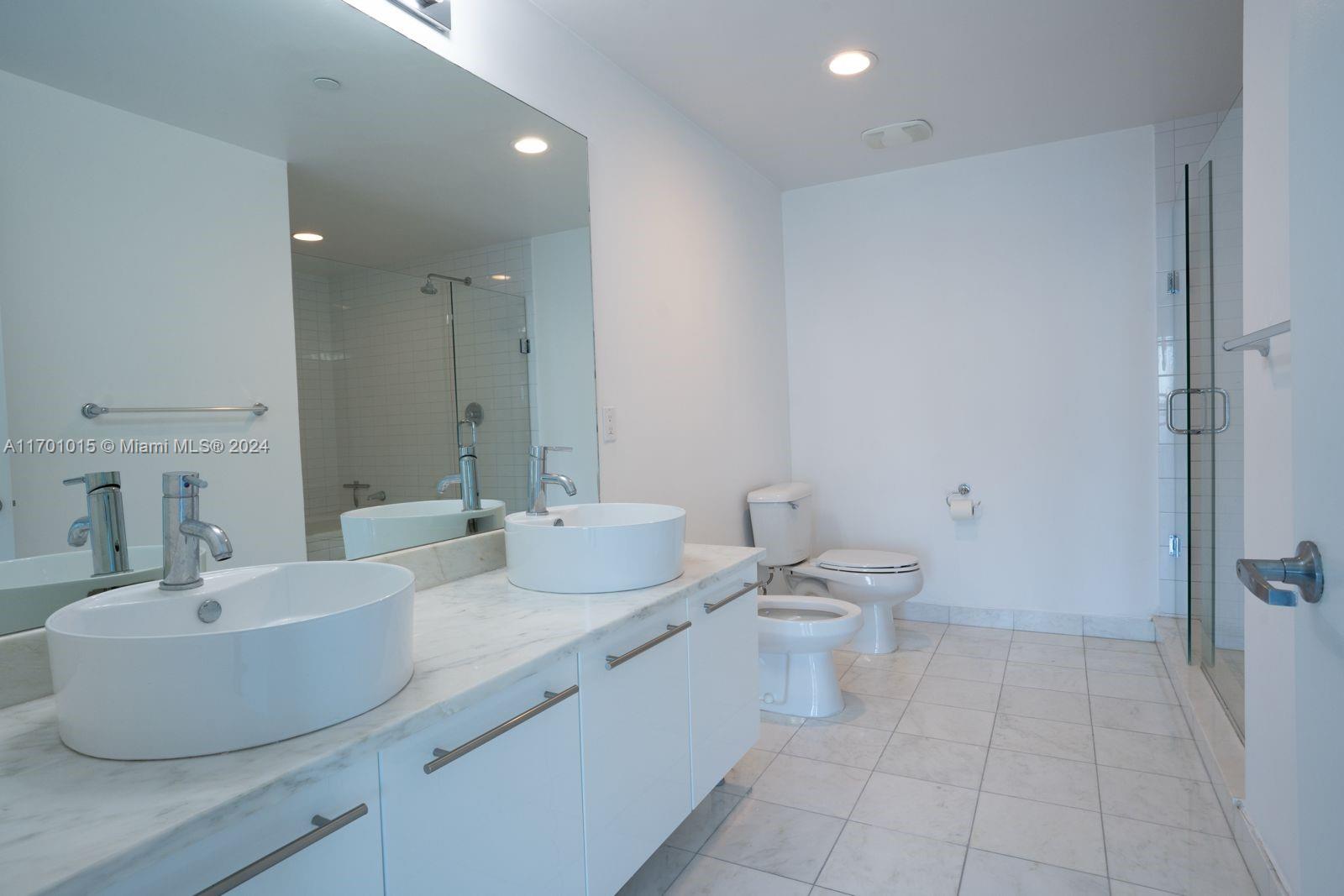 MARINABLUE CONDO - Residential