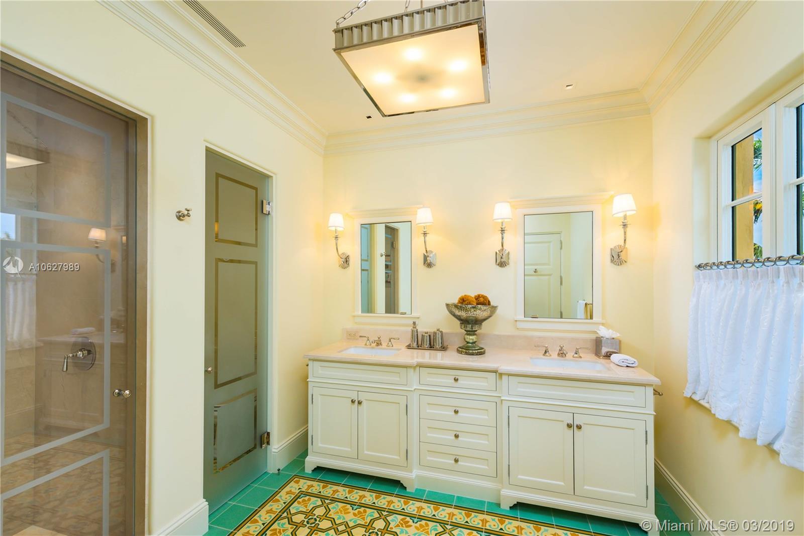 VENICE RE - Residential