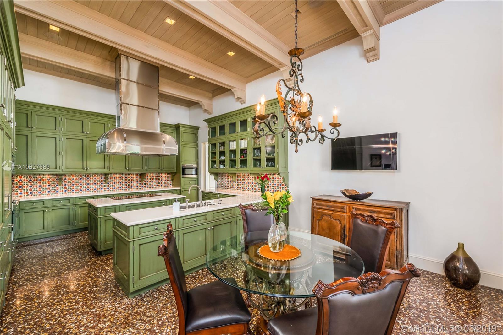 VENICE RE - Residential