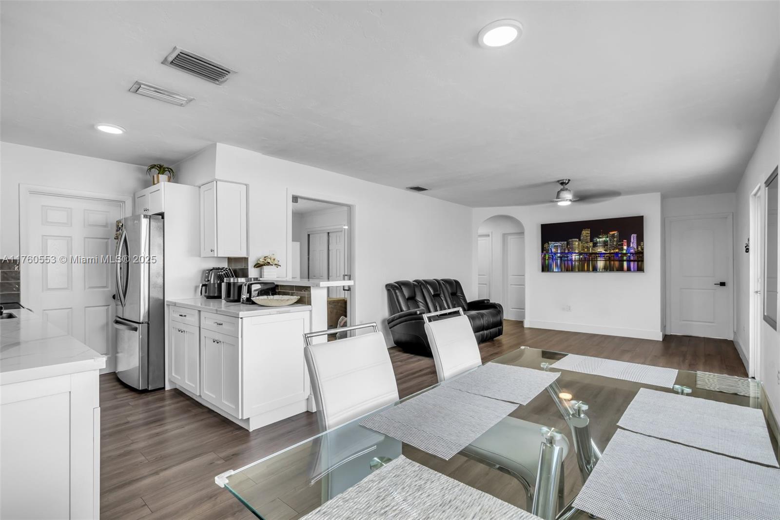 PALMLAND HOMES SOUTH NO O - Residential