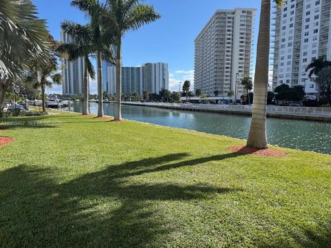 400 Kings Point Dr 706 Sunny Isles Beach FL 33160