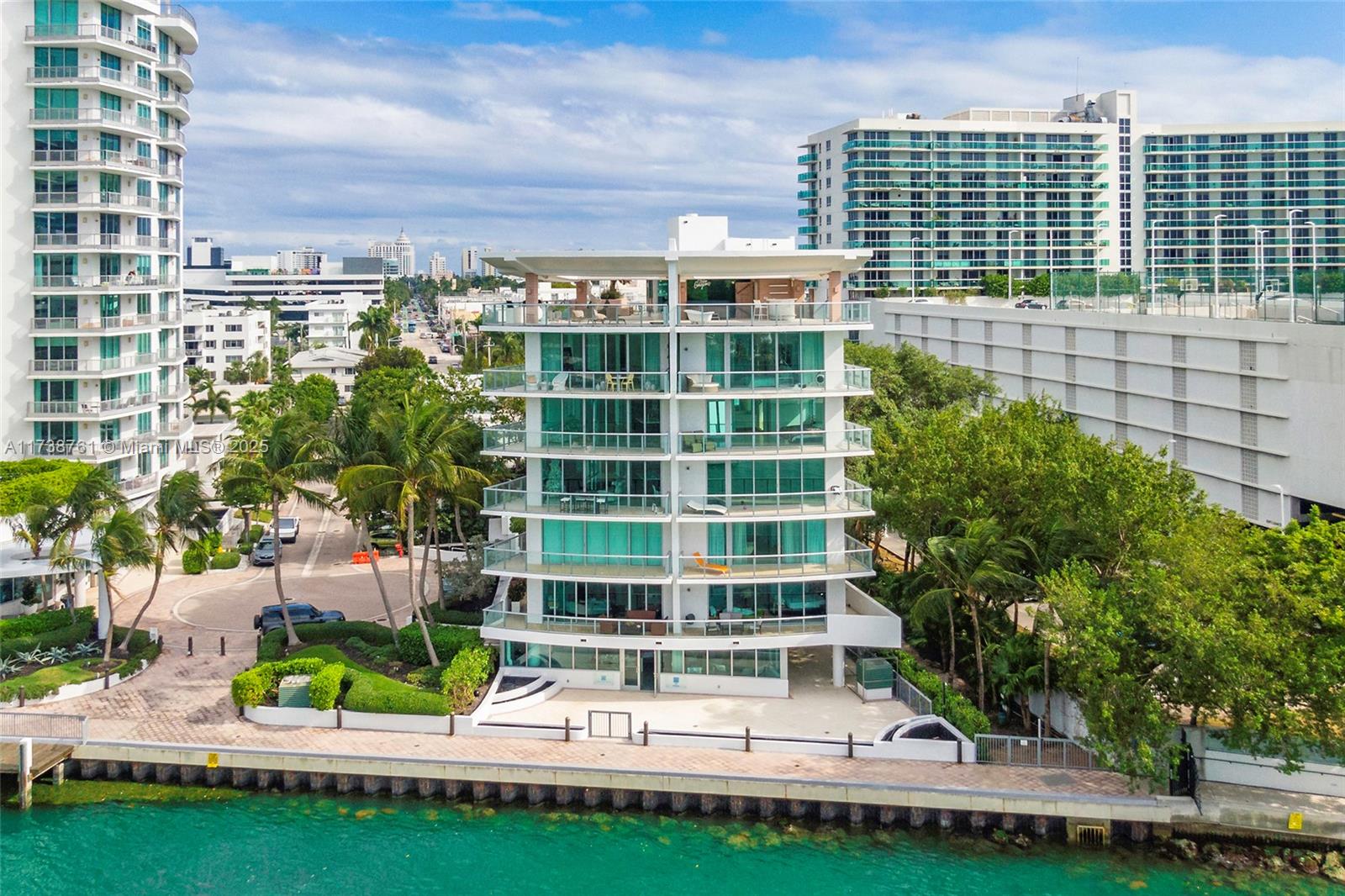 1470 16th St 501, Miami Beach, Miami-Dade County, Florida - 3 Bedrooms  
3 Bathrooms - 