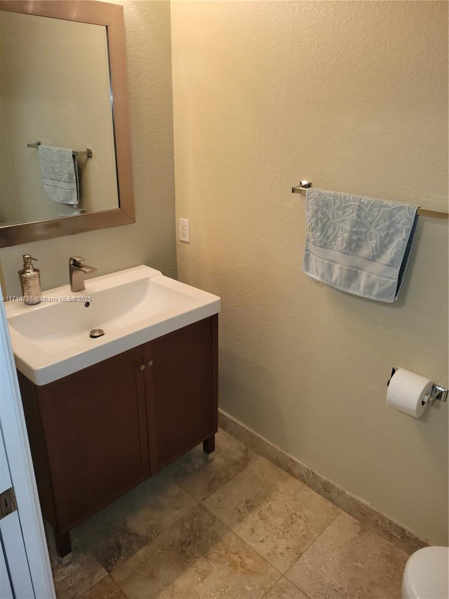 RESERVE AT OCEAN WALK VIL - Residential