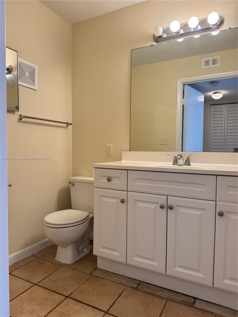 CASABLANCA ISLES CONDO - Residential