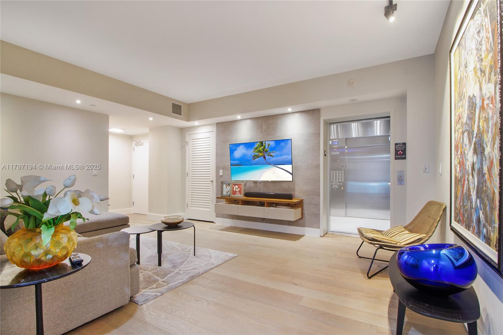 1010 Brickell Ave 3105