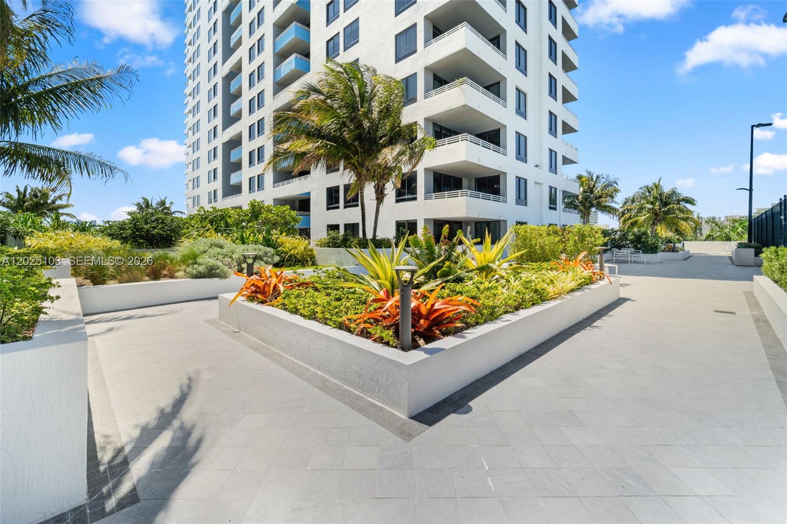 THE WAVERLY AT SOUTH BEAC - Residential