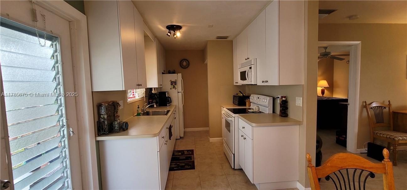 2230 Jackson St 2W