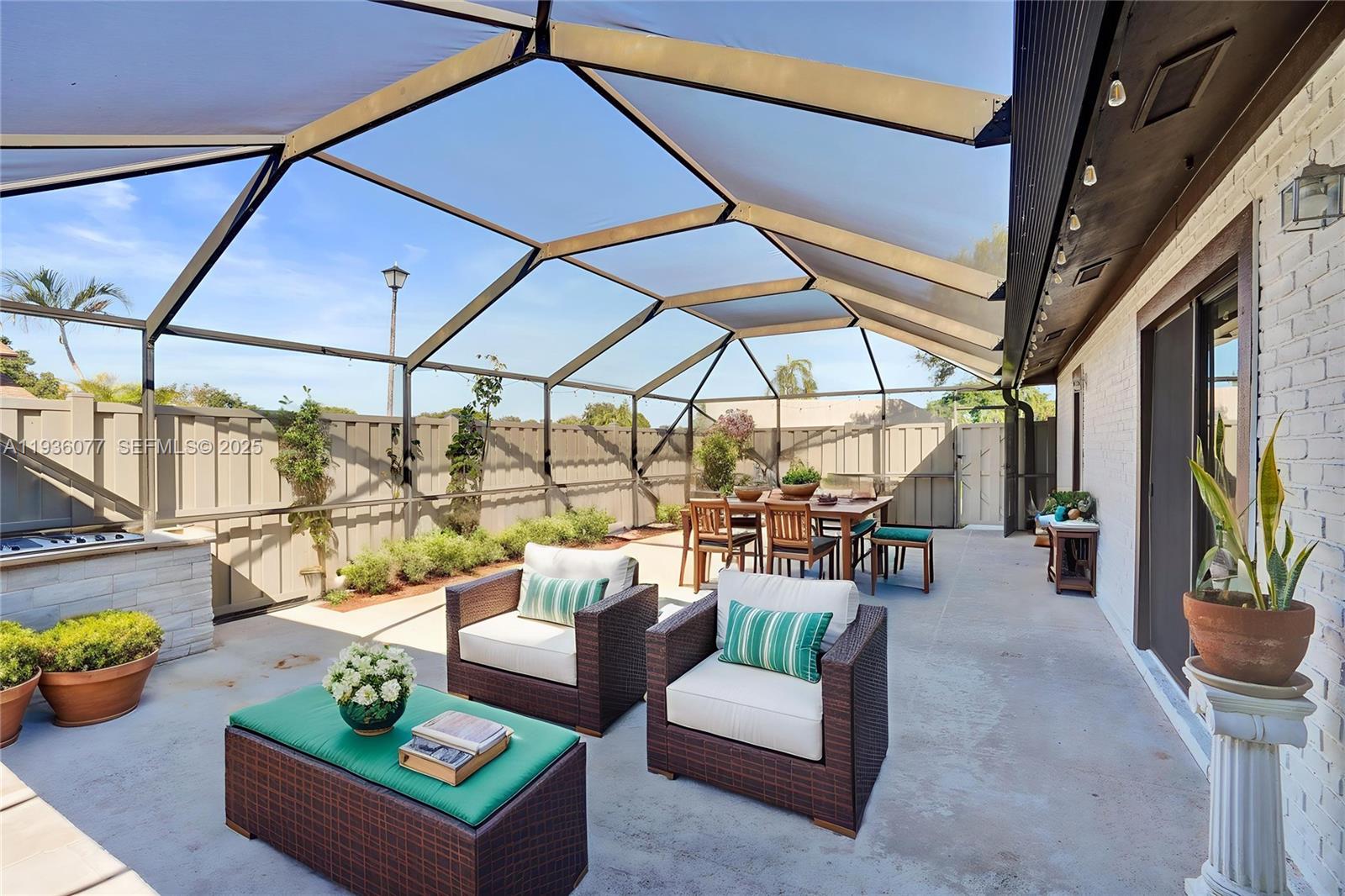 BOCA GARDENS - Residential