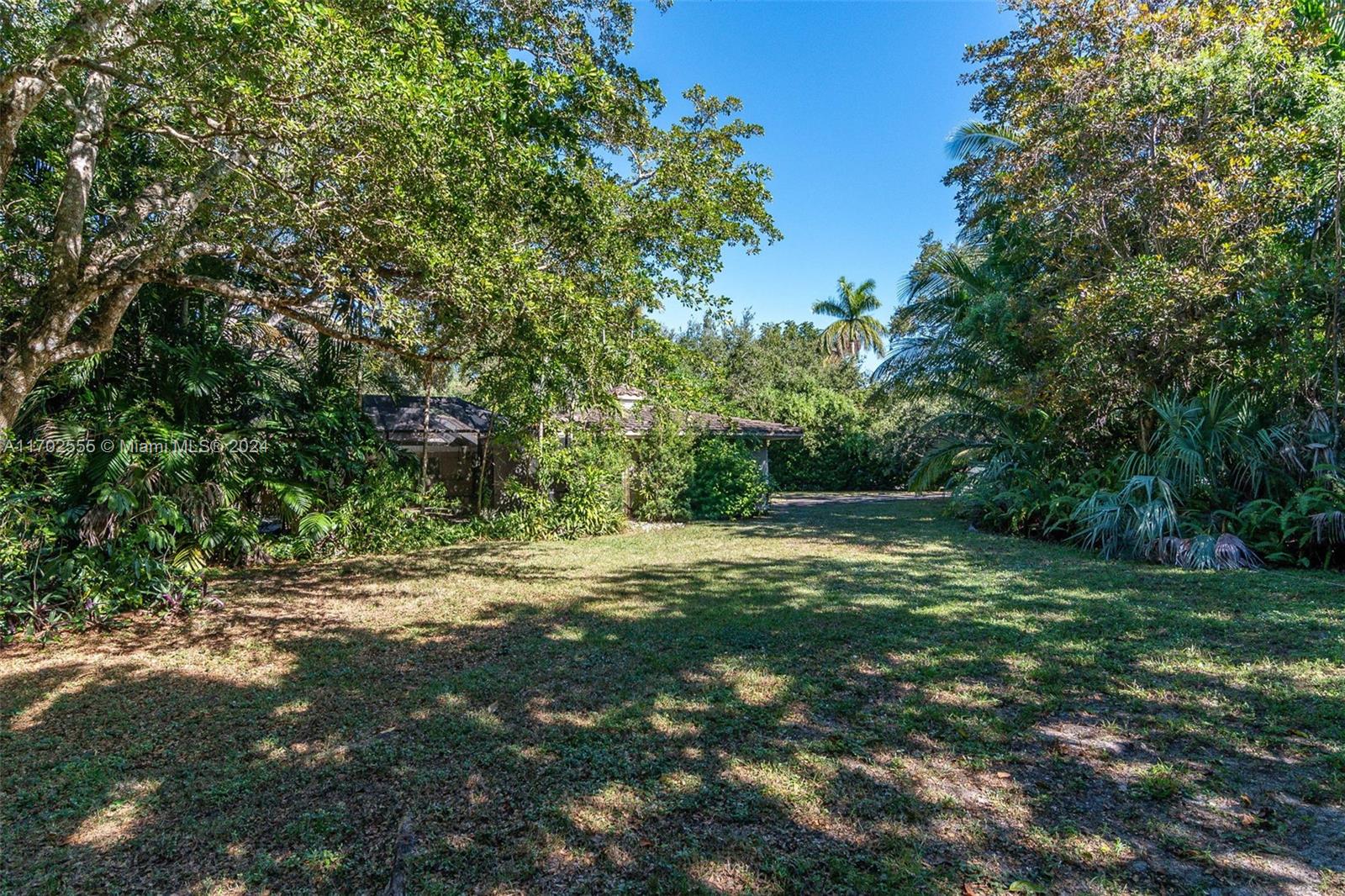 LISA HIGHLANDS - Land