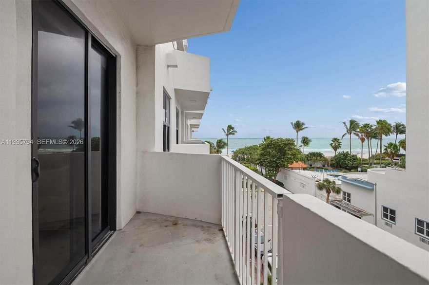 Oceanfront living in this updated 2-bedroom, 2-bath unit. Modern kitchen and baths, terrace with ocean views, and a well-maintained building that is fully certified.

Fabulous location, walk everywhere!  Schools, shops, restaurants all just steps away.