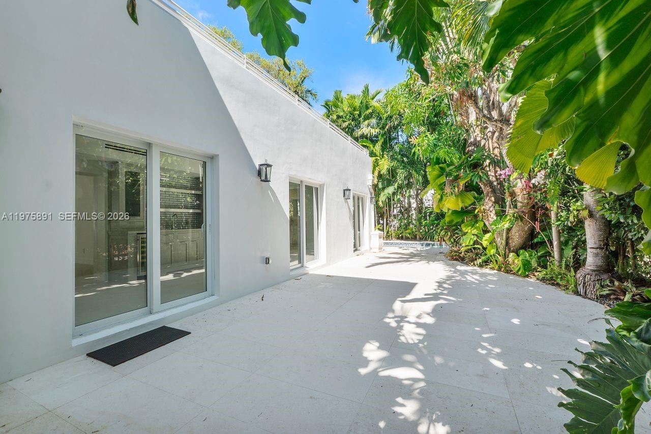 C GABLES RIVIERA SEC 12 - Residential Lease