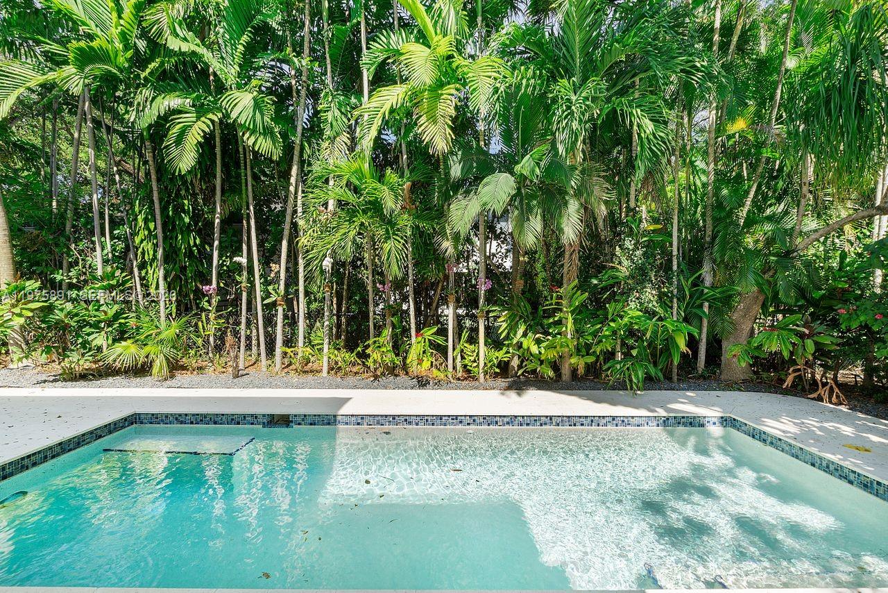 C GABLES RIVIERA SEC 12 - Residential Lease