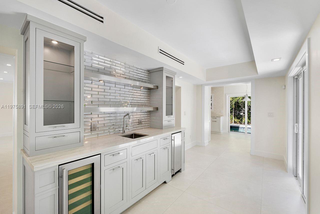 C GABLES RIVIERA SEC 12 - Residential Lease