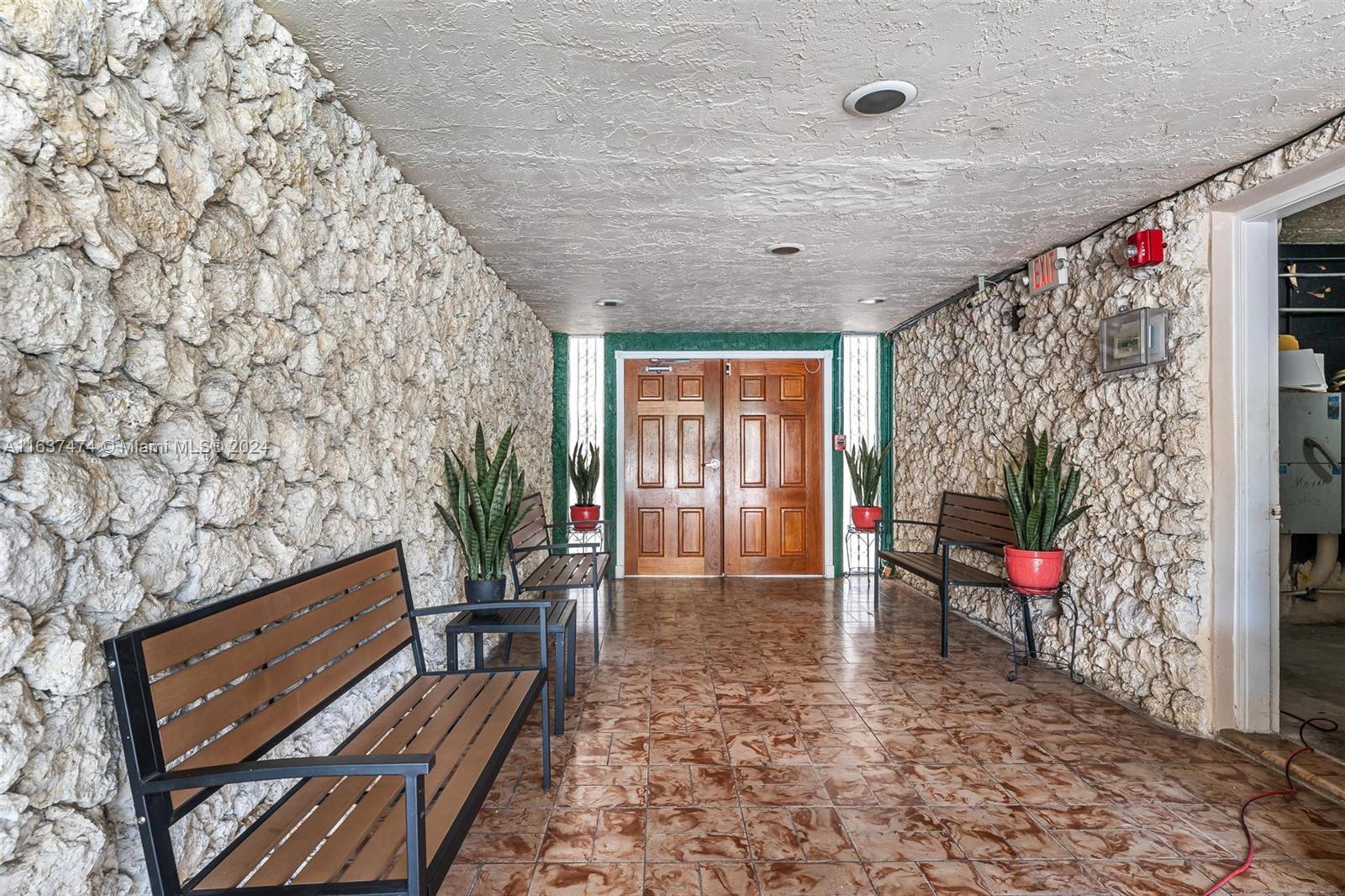 WENDOVER CONDO - Residential