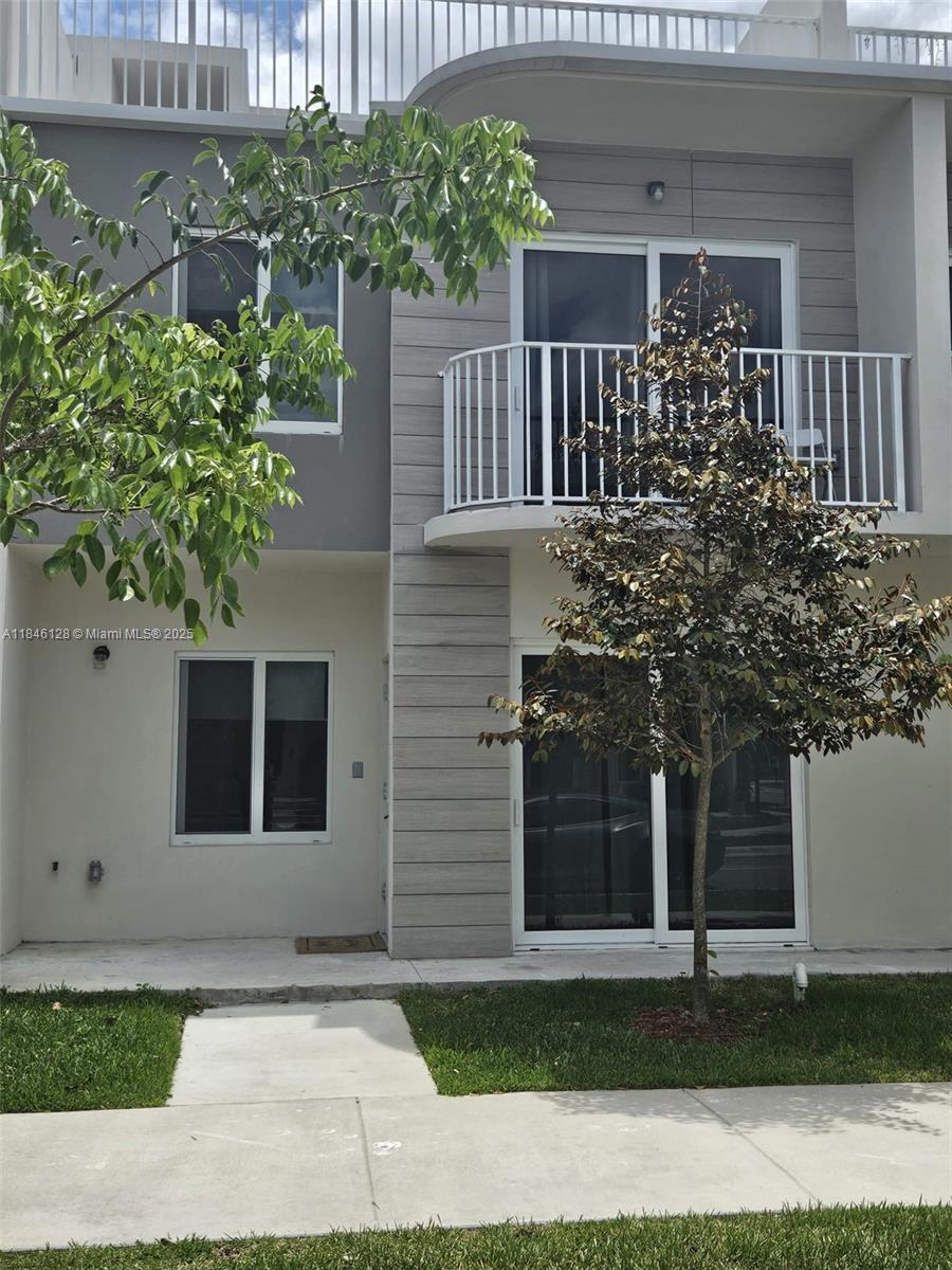 PARADISE ONE - Residential