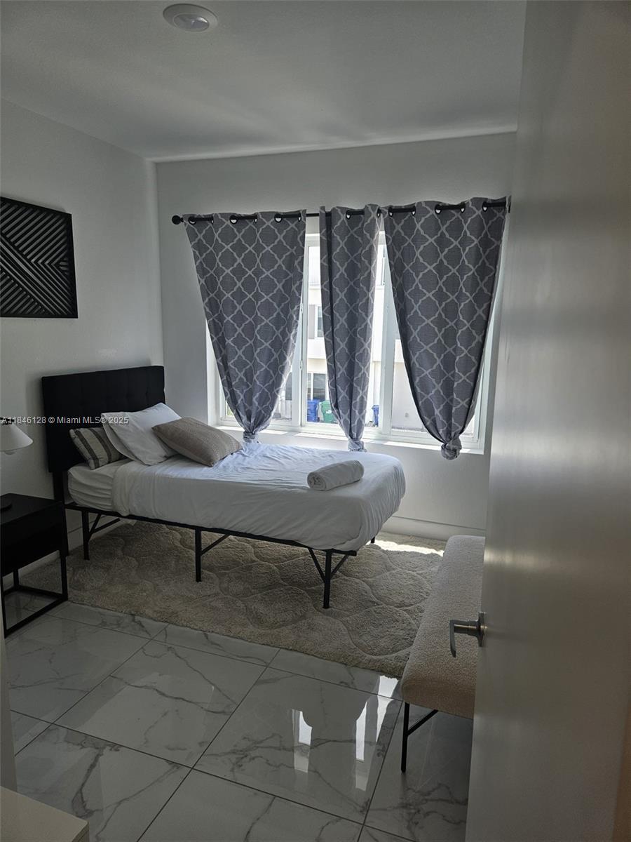 PARADISE ONE - Residential