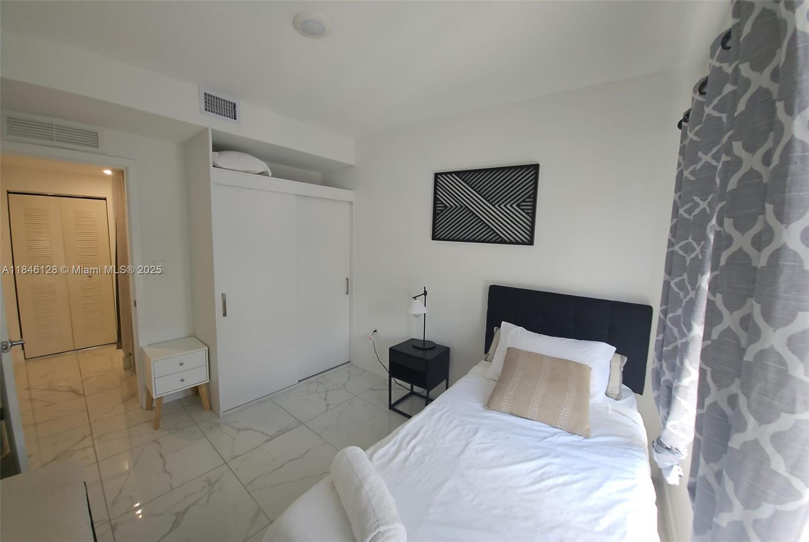 PARADISE ONE - Residential