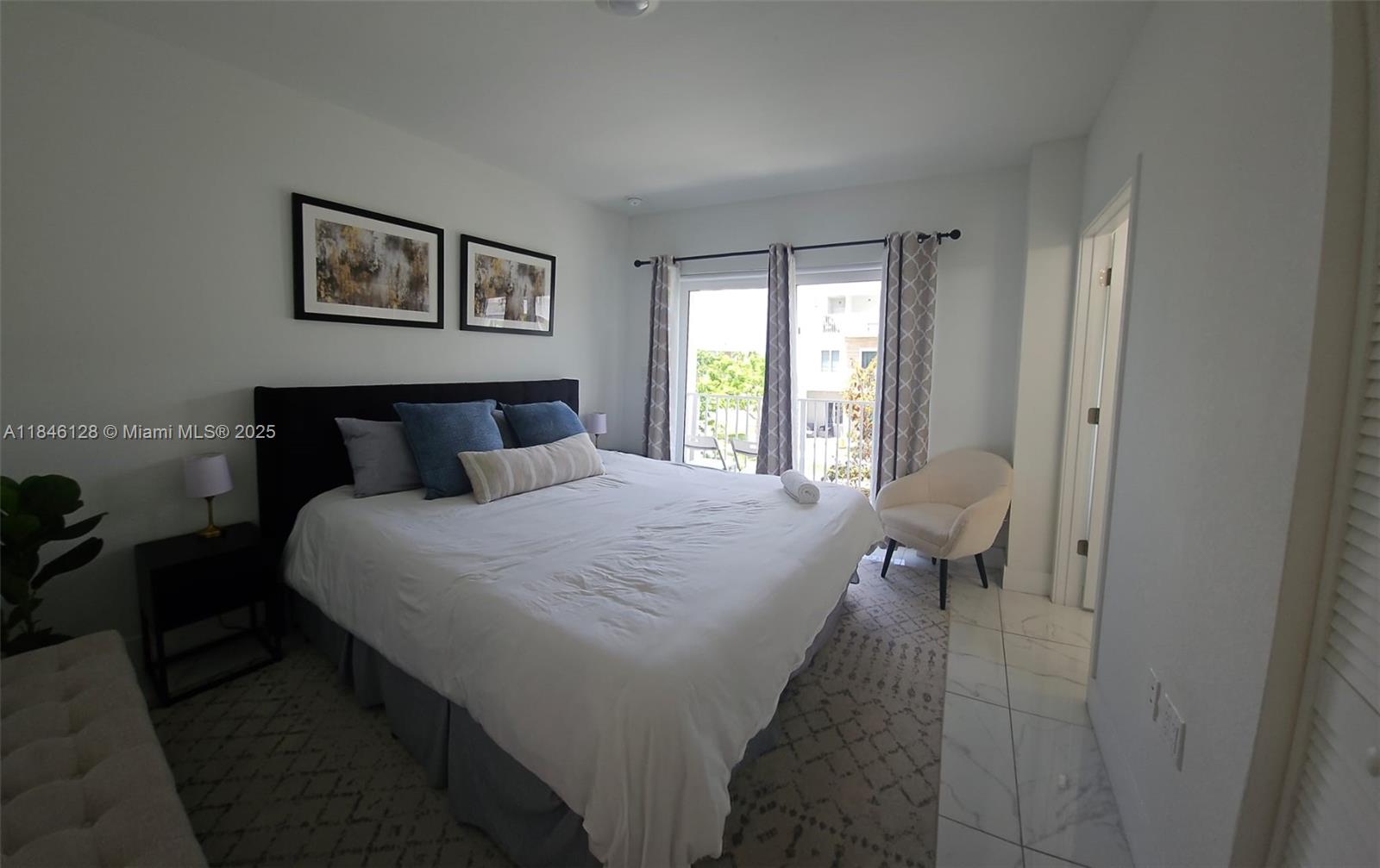 PARADISE ONE - Residential