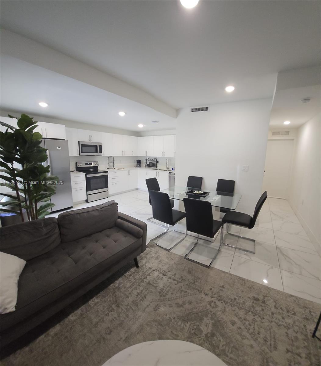 PARADISE ONE - Residential