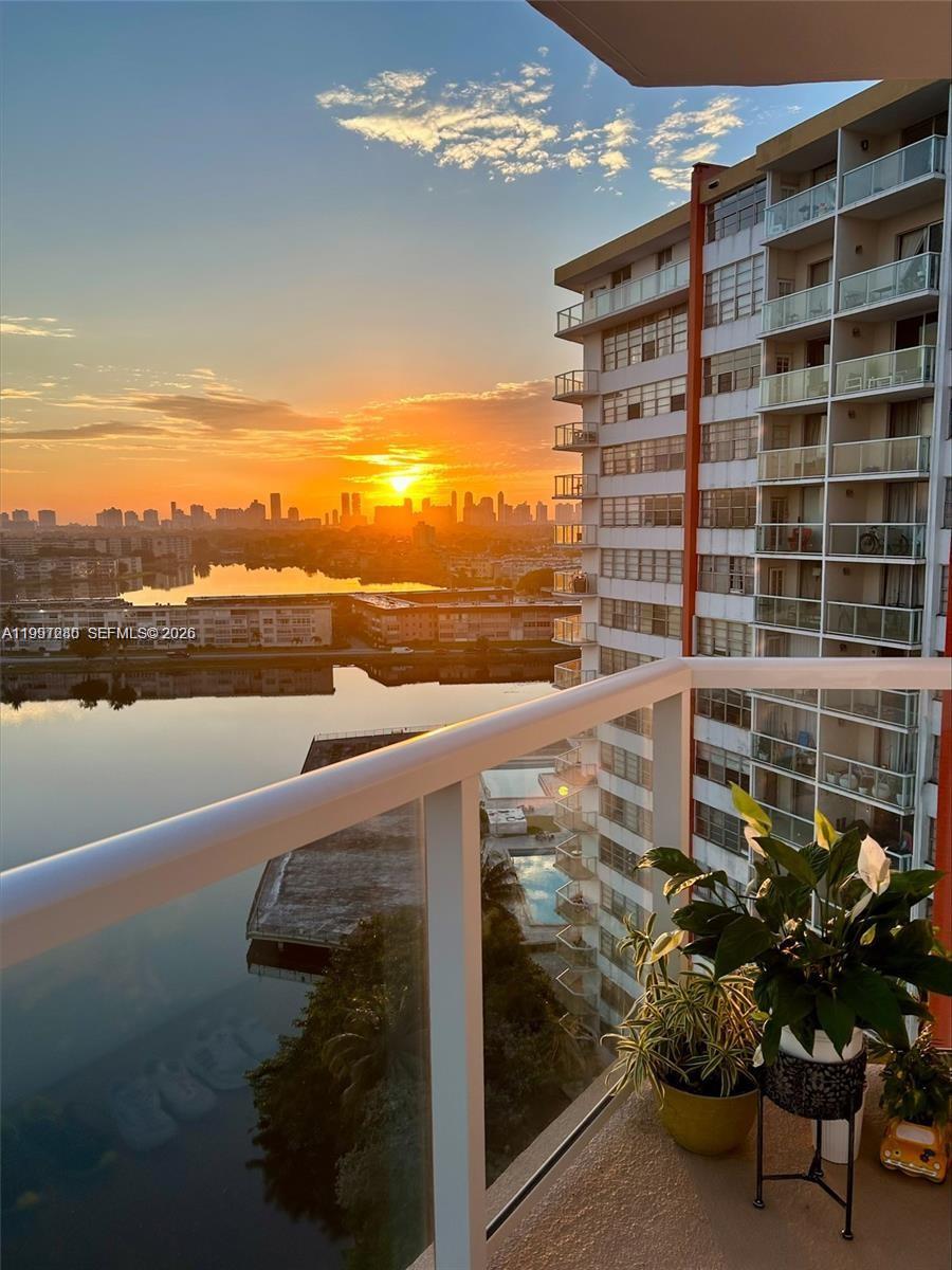 BUCKLEY TOWERS CONDO WEST - Residential