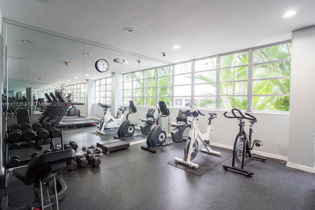 BRICKELL BAY TOWER CONDO - Residential