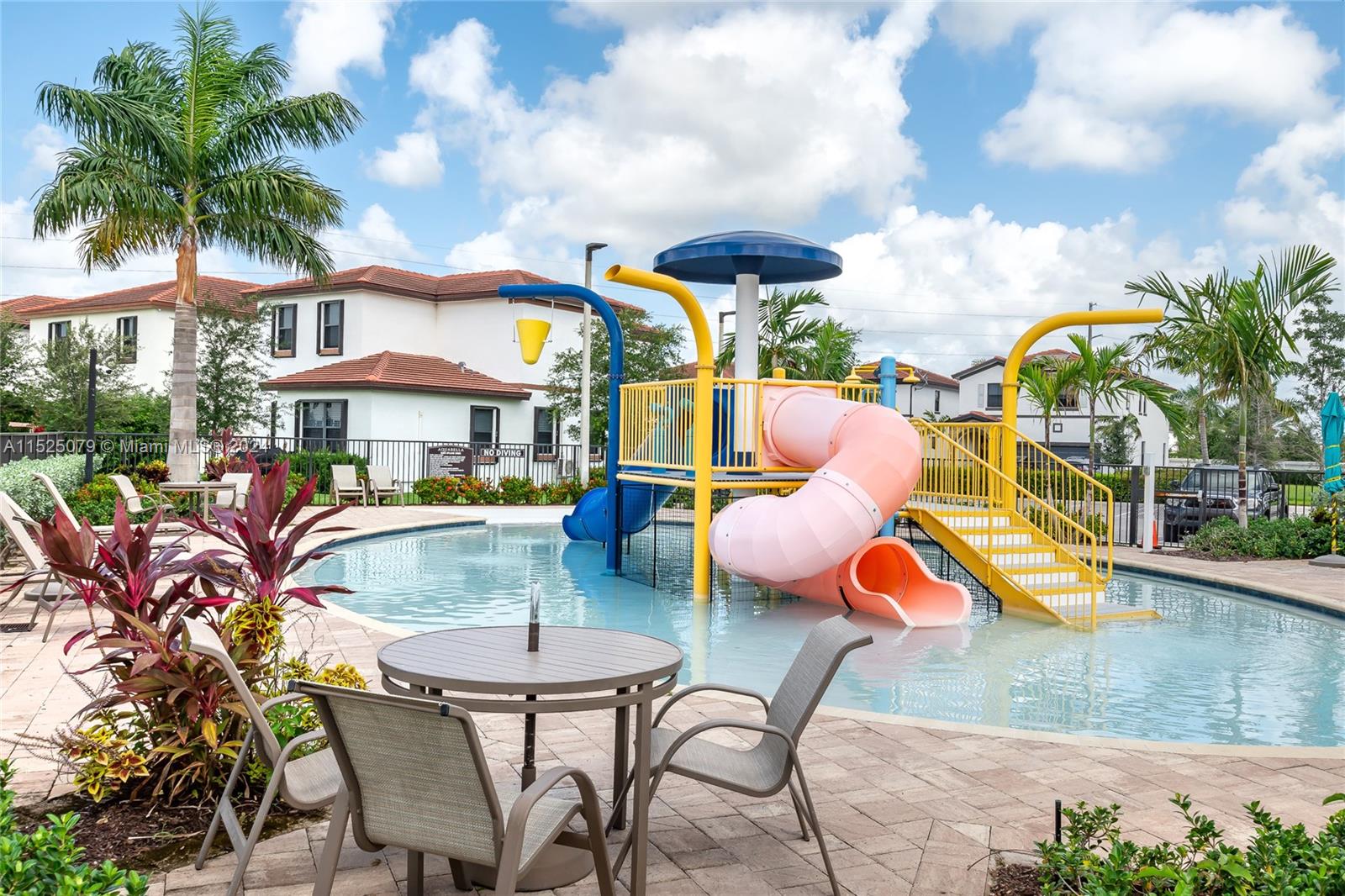 AQUABELLA NORTH - Residential