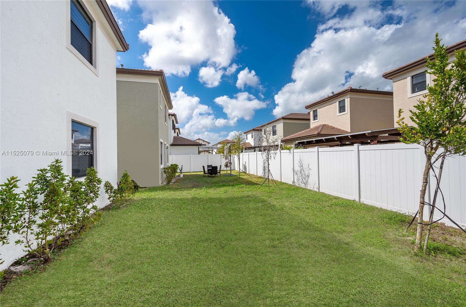 AQUABELLA NORTH - Residential