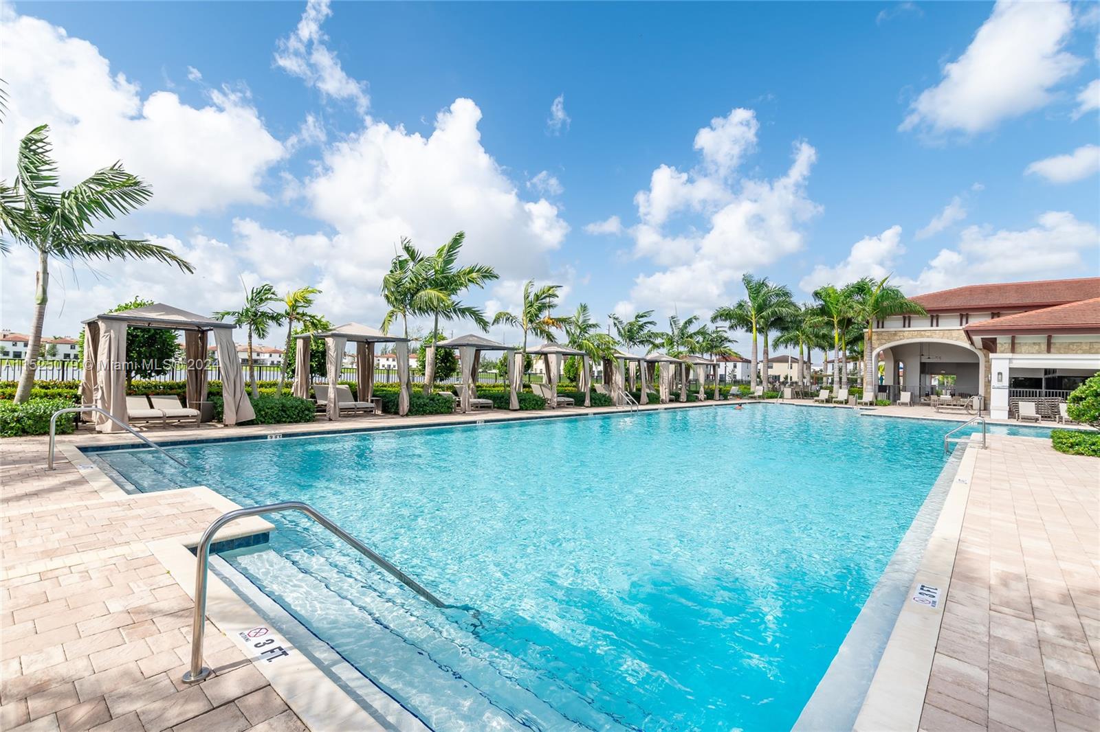 AQUABELLA NORTH - Residential