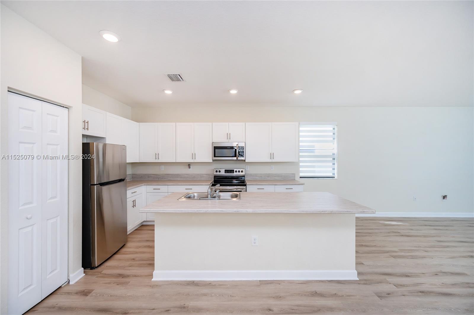 AQUABELLA NORTH - Residential