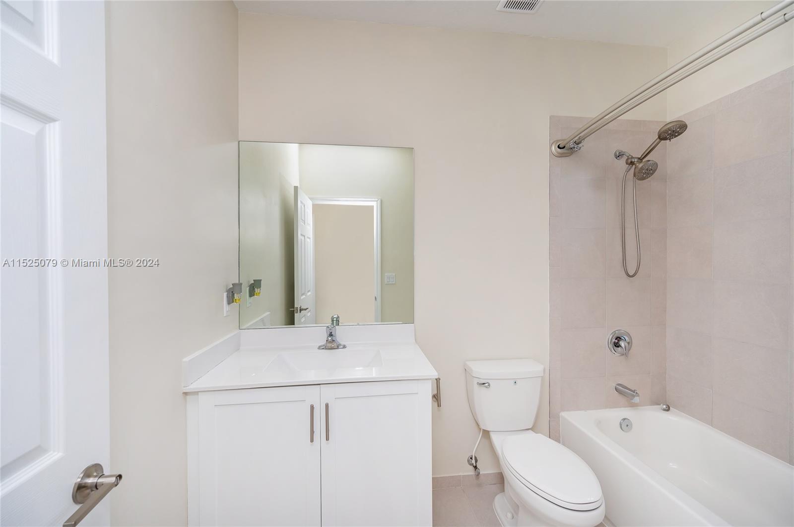 AQUABELLA NORTH - Residential