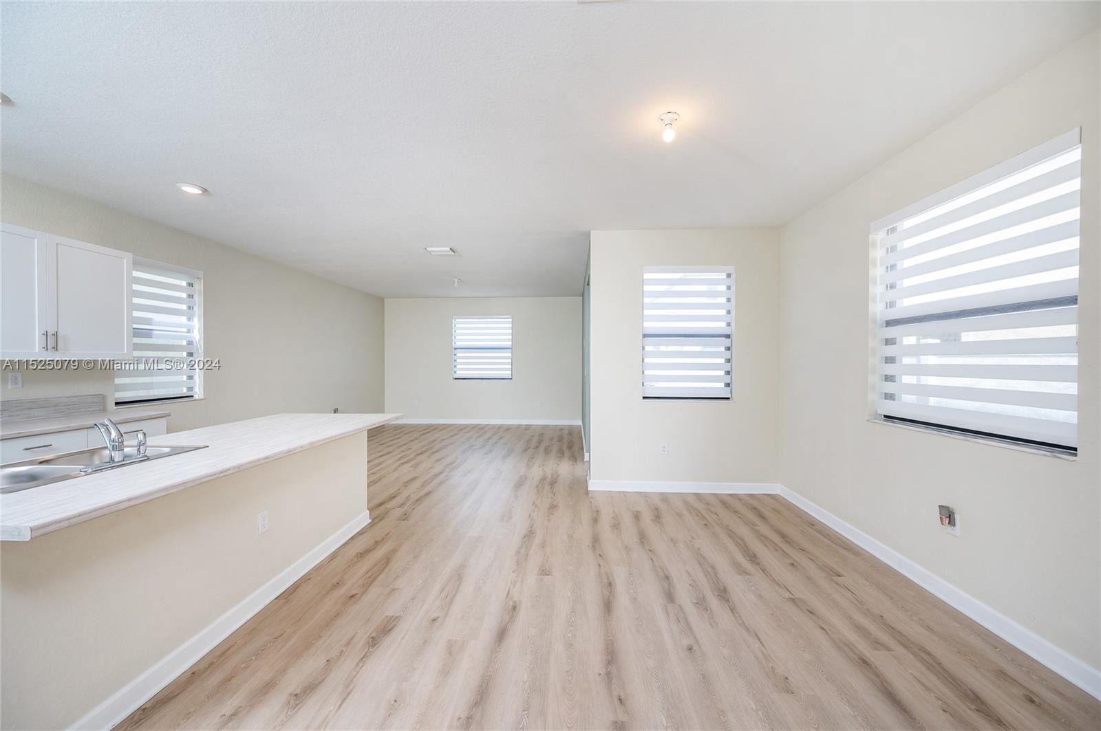 AQUABELLA NORTH - Residential