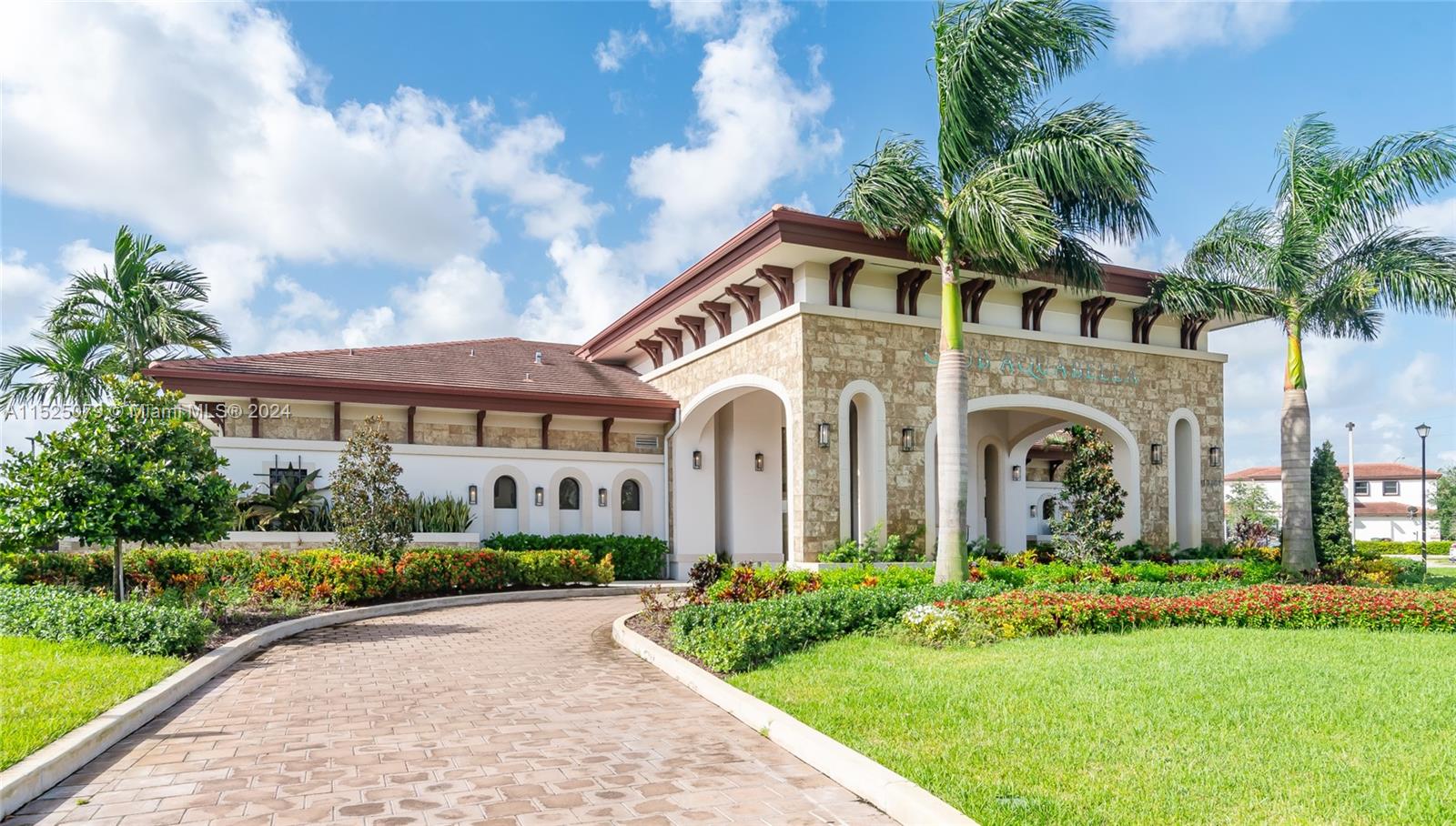 AQUABELLA NORTH - Residential