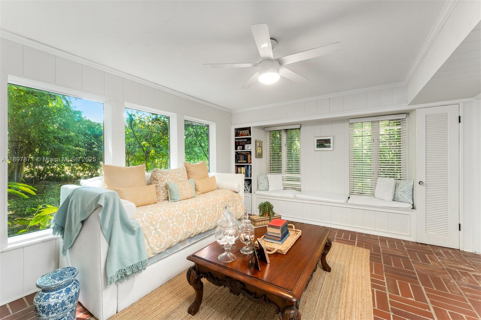 ROCKDALE ESTATES - Residential