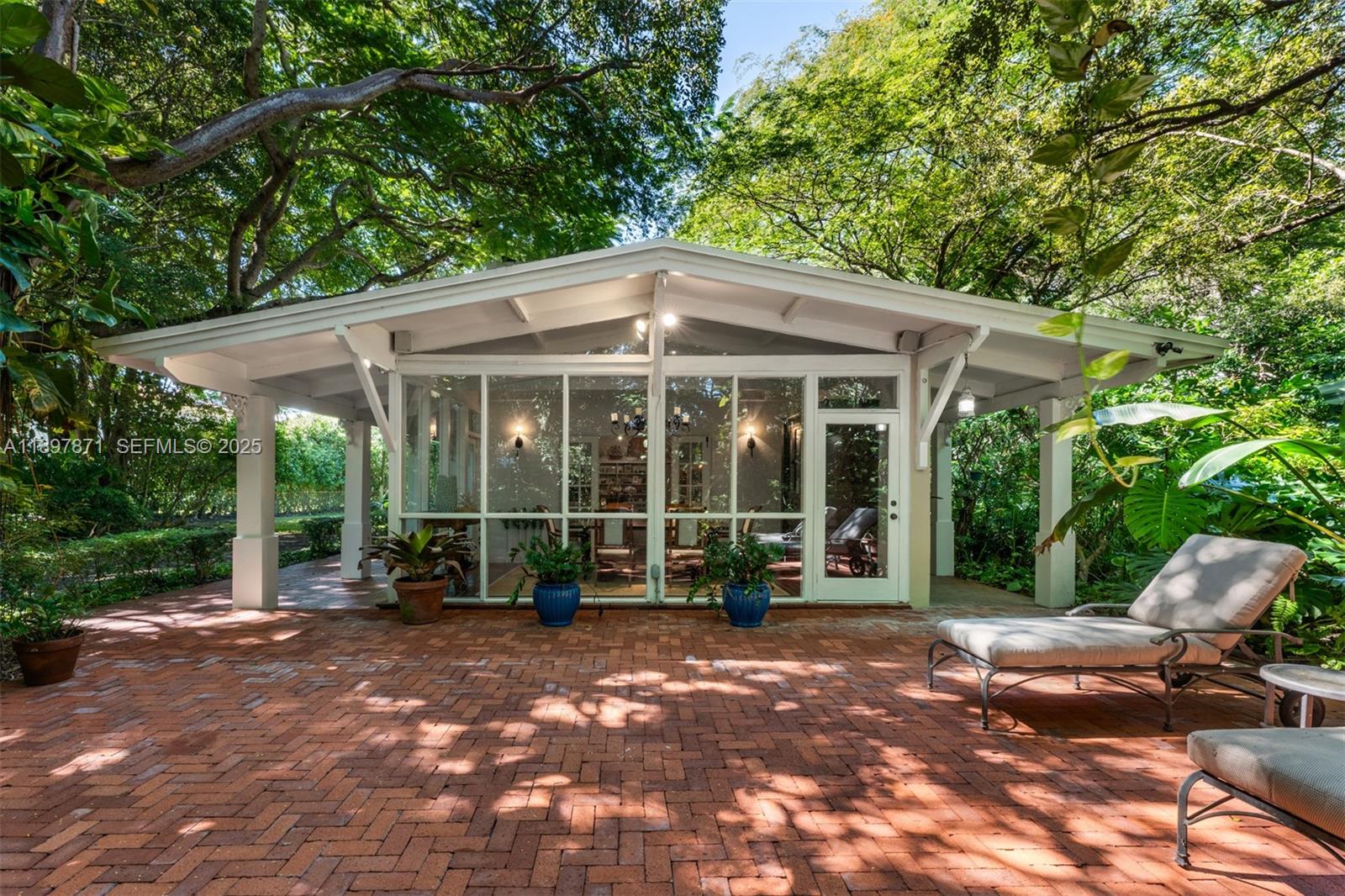 ROCKDALE ESTATES - Residential