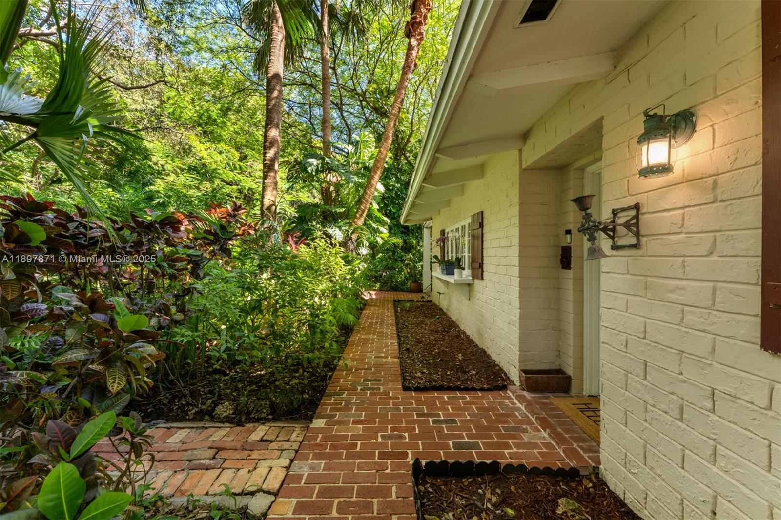 ROCKDALE ESTATES - Residential